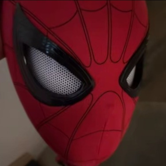 🎀Price Is Firm!🎀 Spiderman Headgear Mask Cosplay - Picture 2 of 6